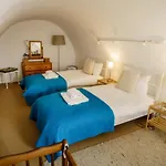 Central Courtyard Apartment