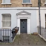 Pass The Keys Lovely 1-Bed Apartment Close To City Centre