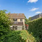Boutique 4 Bed - Parking And Garden