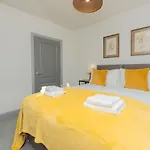 Pass The Keys Stunning 2 Bed Retreat In The Heart Of Bath