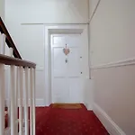 ※ Spacious, Central Bath Apartment ※