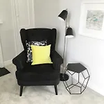 The Apartment, Bath