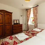 The Admirals House - Central Bath & Free Parking