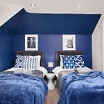 The Beautiful Central Gem Of Bath - Sleeps 16