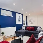 The Beautiful Central Gem Of Bath - Sleeps 16