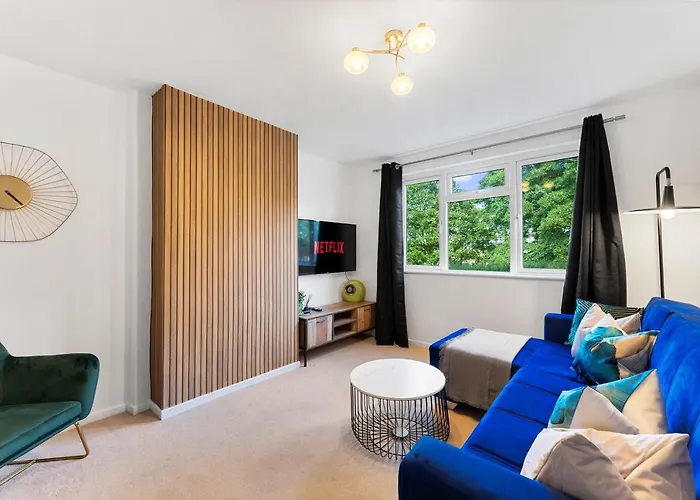 Boutique 4 Bed - Parking And Garden