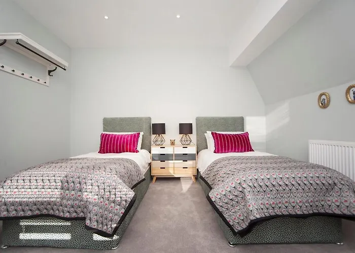 ※ Spacious Georgian Coach House & With Parking