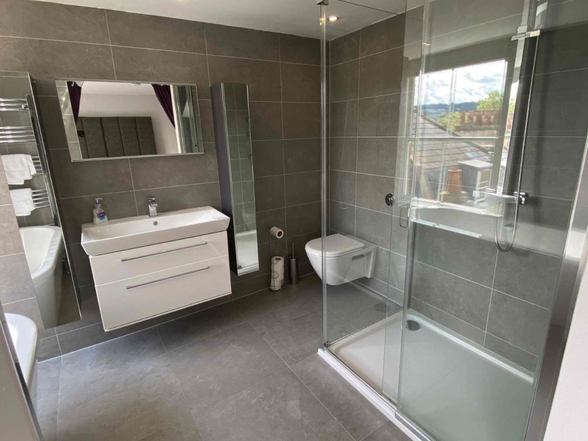Apartment Bath Roof Terrace Apartment, City Centre, Sleeps Up To 8 *
