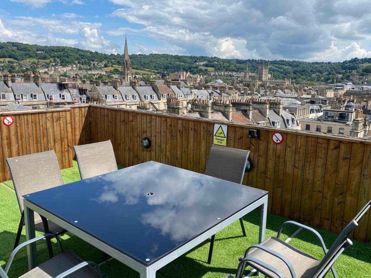Bath Roof Terrace Apartment, City Centre, Sleeps Up To 8