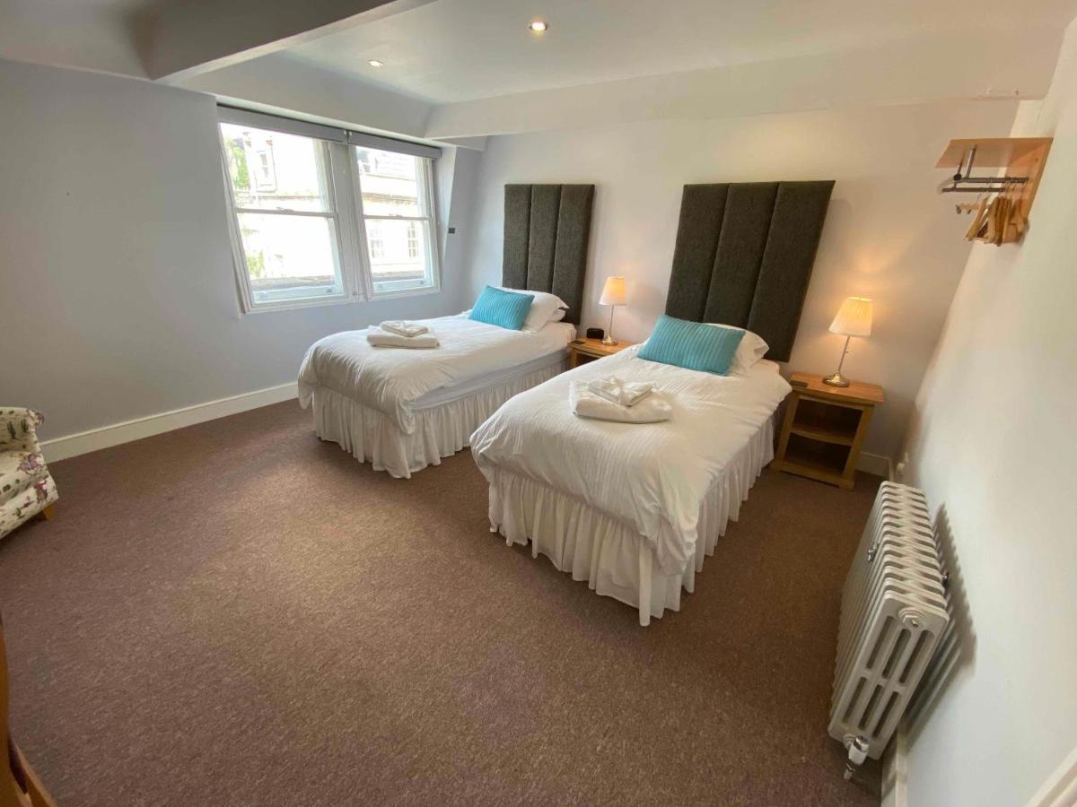 Bath Roof Terrace Apartment, City Centre, Sleeps Up To 8 *