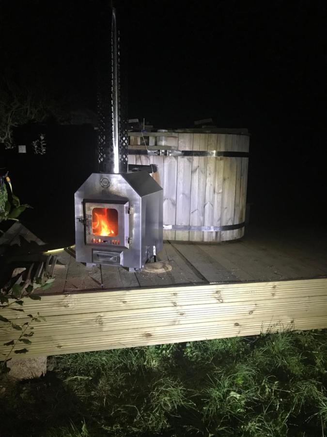 Norwell View Farm Glamping With Hot Tubs Bath