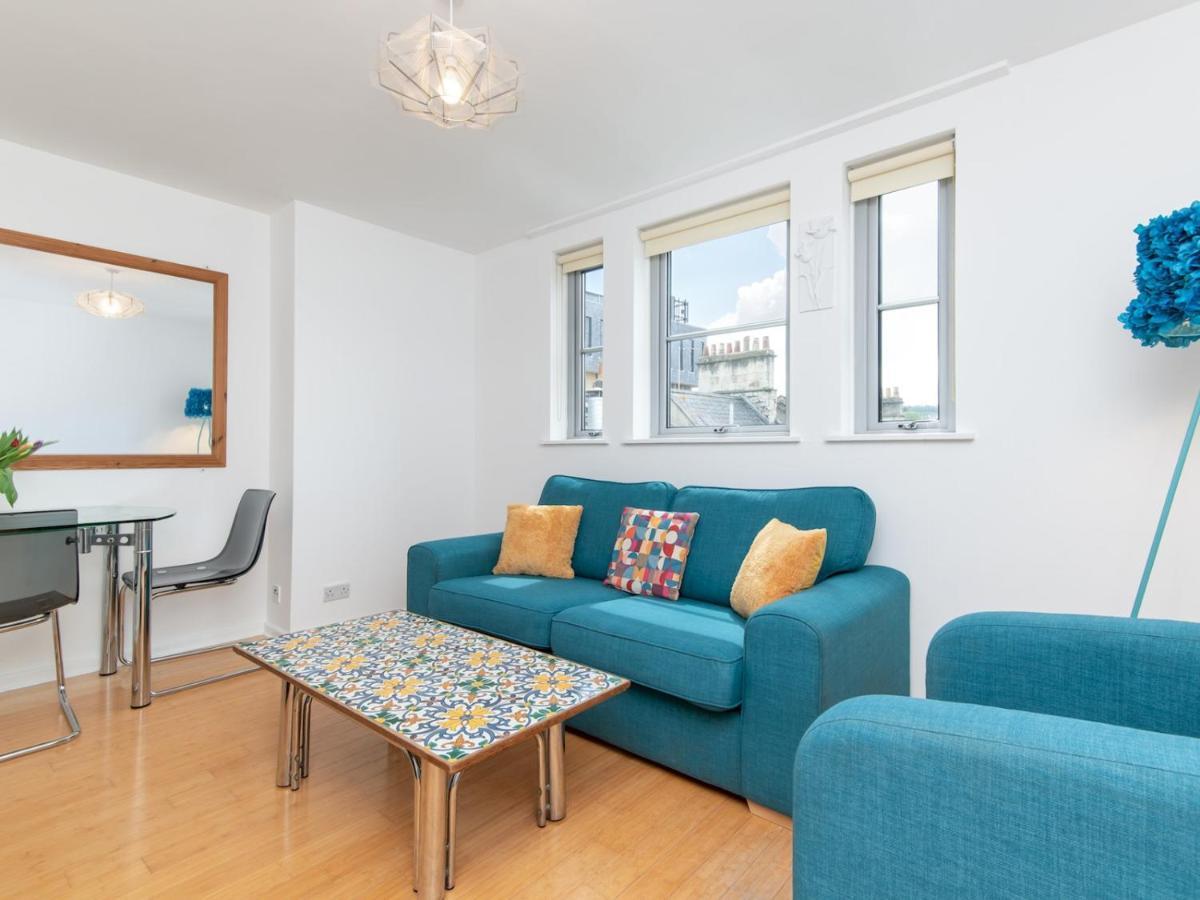Pass The Keys Bright Modern One Bed - Centre Apartment Bath