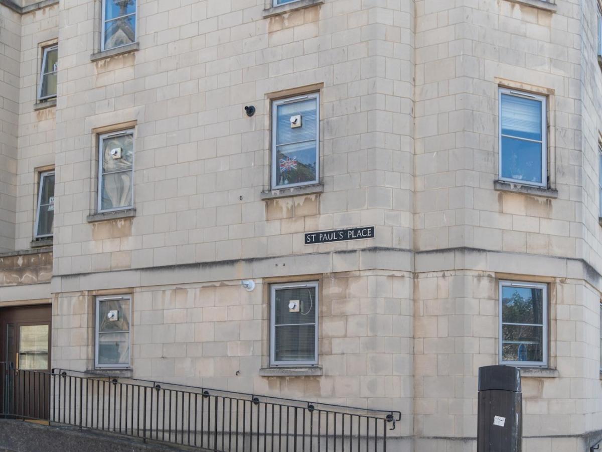Pass The Keys Bright Modern One Bed - Centre Apartment *