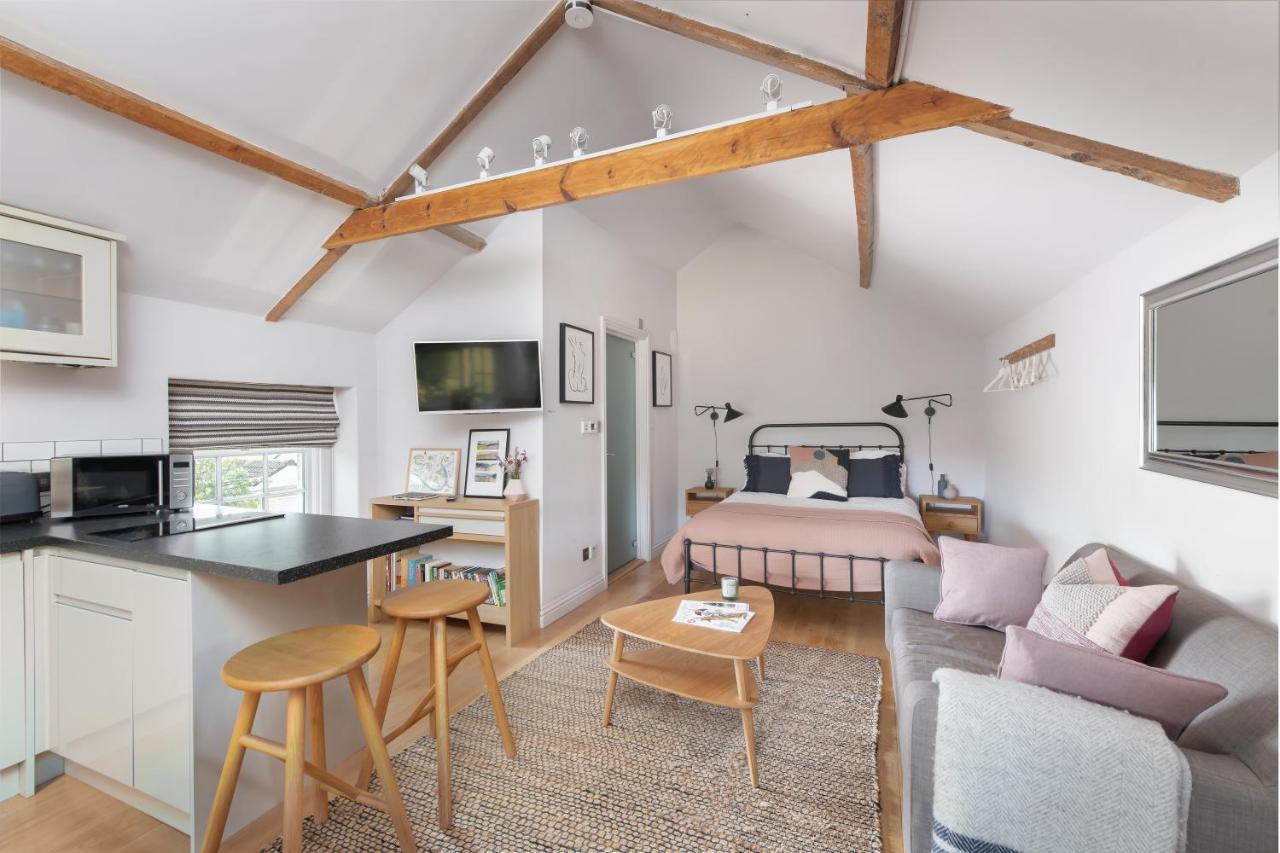 The Hayloft By Black Door * Bath