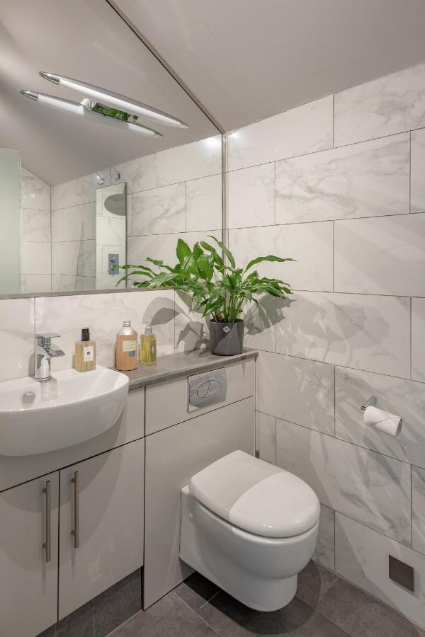 The Hayloft By Black Door Holiday home