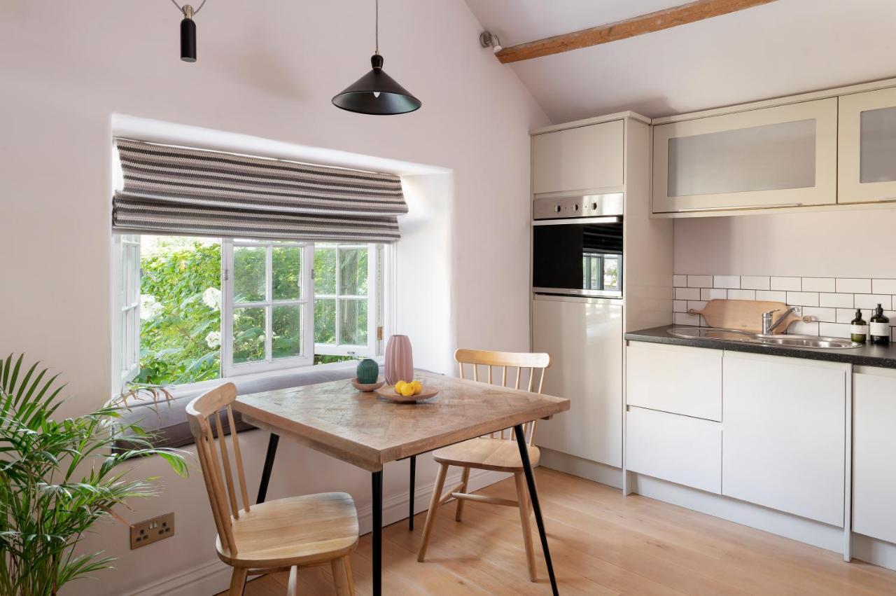 The Hayloft By Black Door * Bath