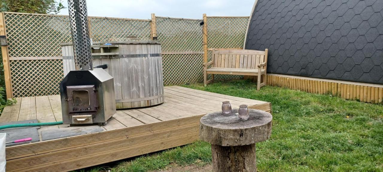 Norwell View Farm Glamping With Hot Tubs * Bath