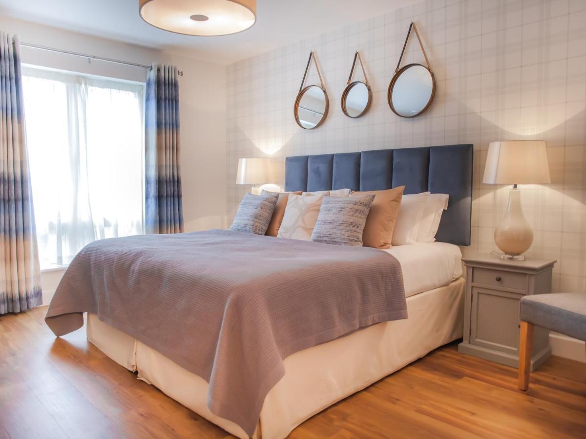 Henge House, Bluestone * Bath