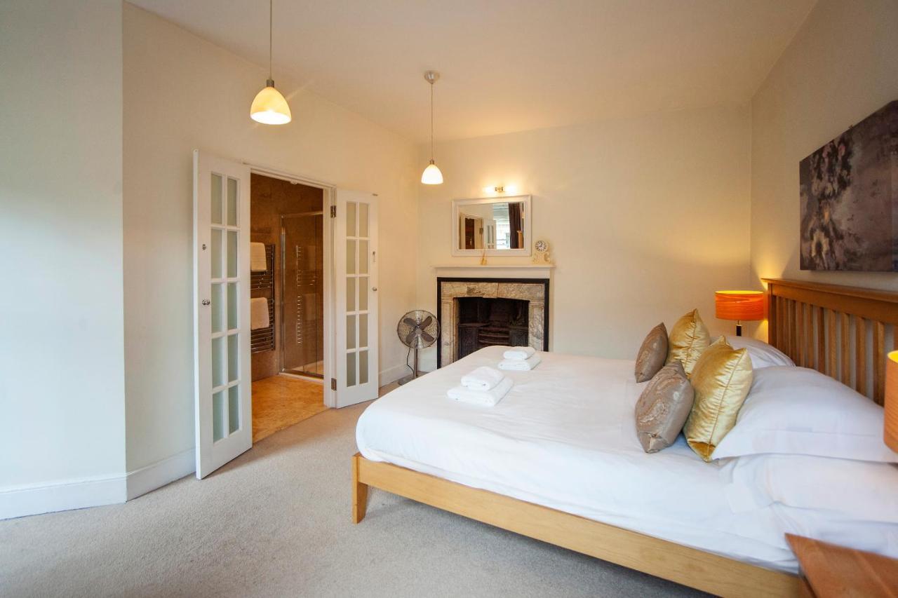 Stunning Spacious Near Parade Gardens Apartment