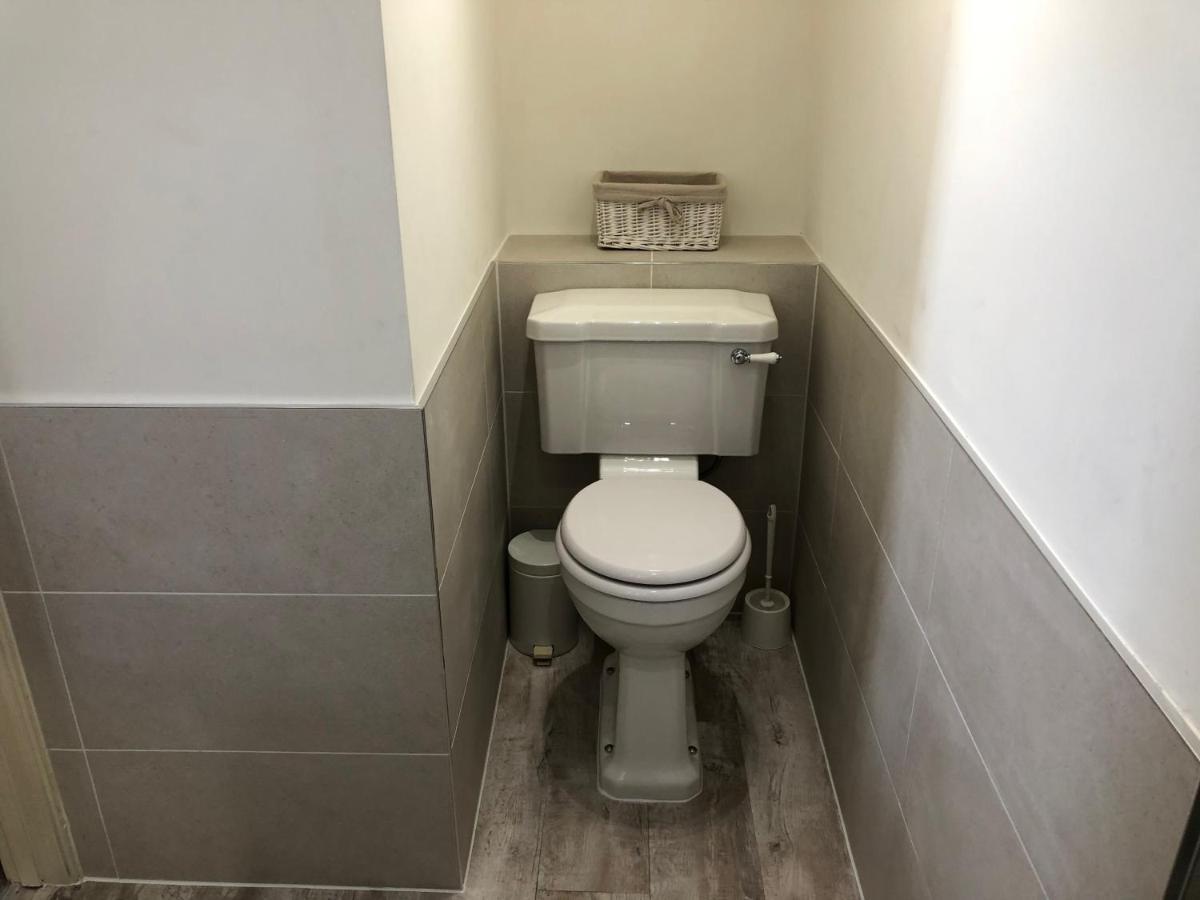 Lauras Townhouse Lansdown Slope Townhouse Apartment *