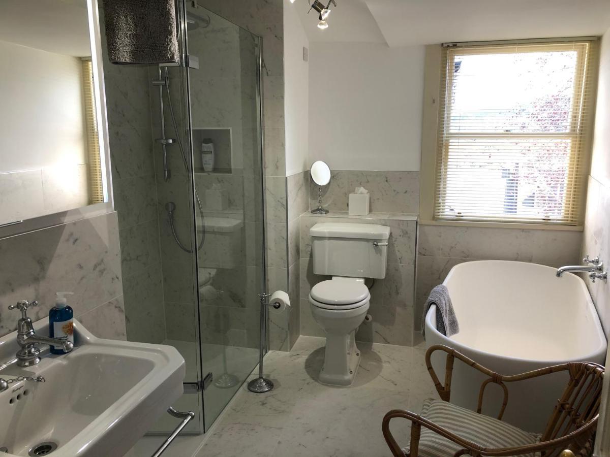 Lauras Townhouse Lansdown Slope Townhouse Apartment