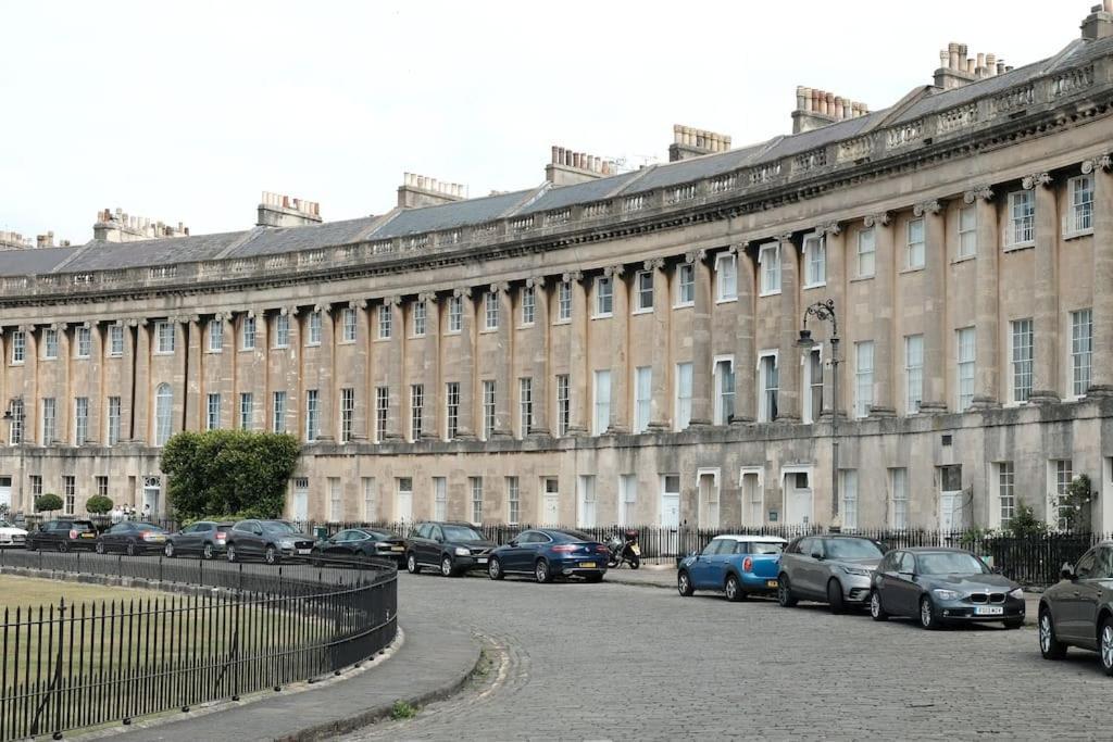 Apartment Stylish Royal Crescent Bath
