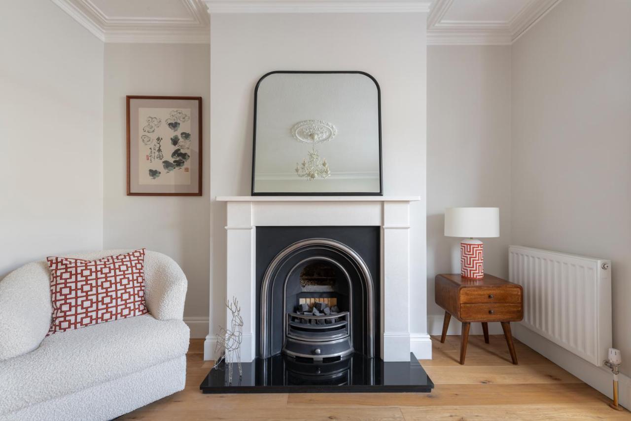 Fabulous House - Only 10 Minutes Walk To Baths Bath