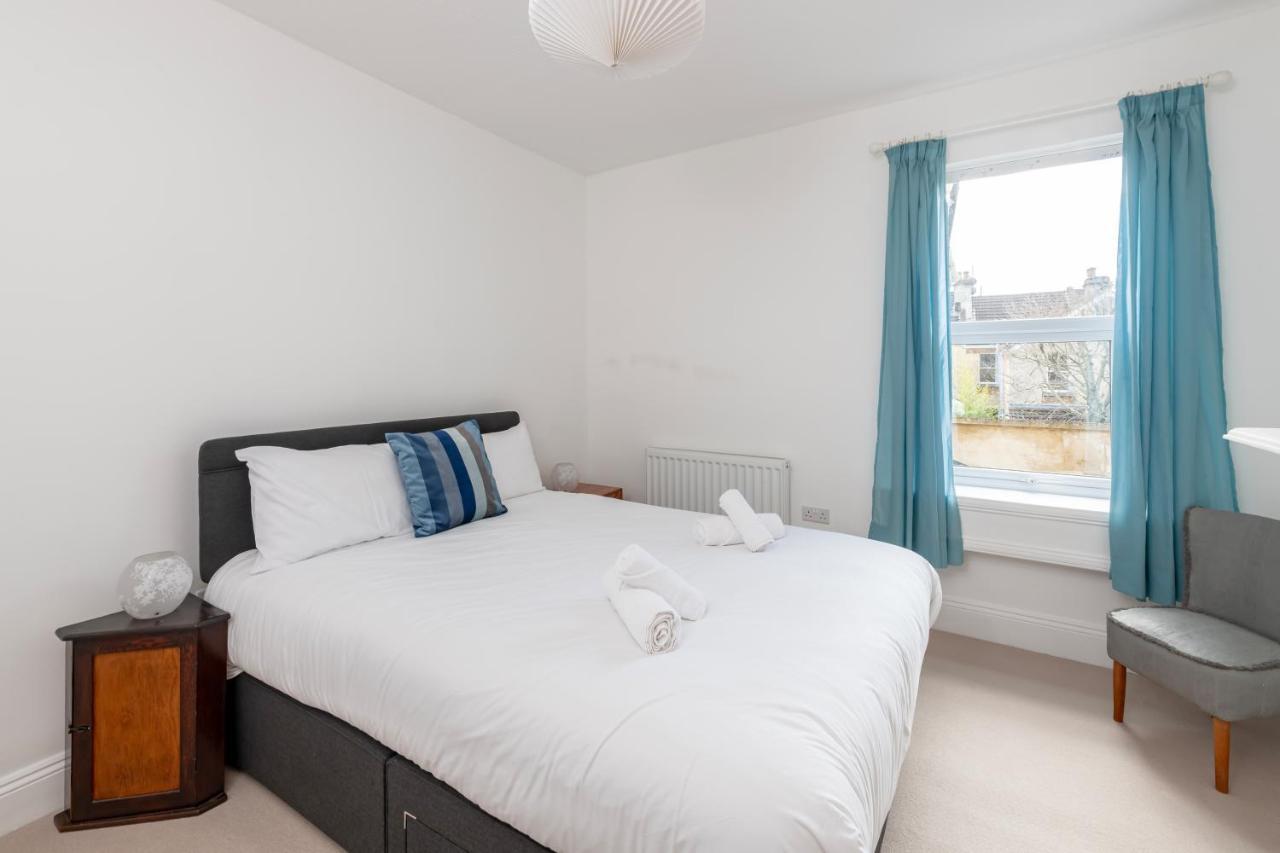 Fabulous House - Only 10 Minutes Walk To Baths Bath