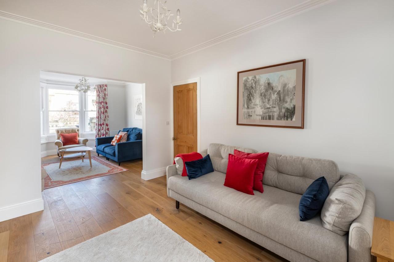 Fabulous House - Only 10 Minutes Walk To Baths * Bath