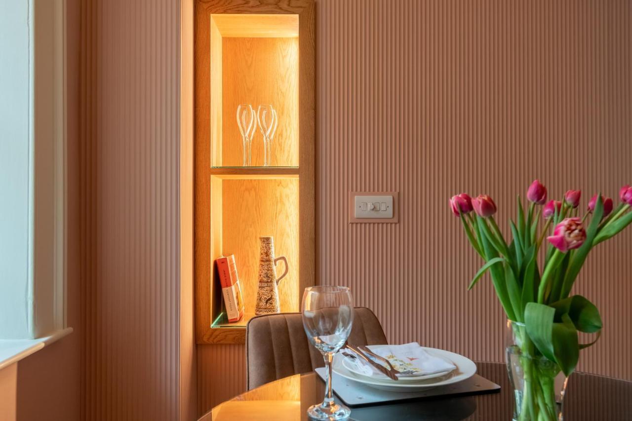 Russell House Apartment