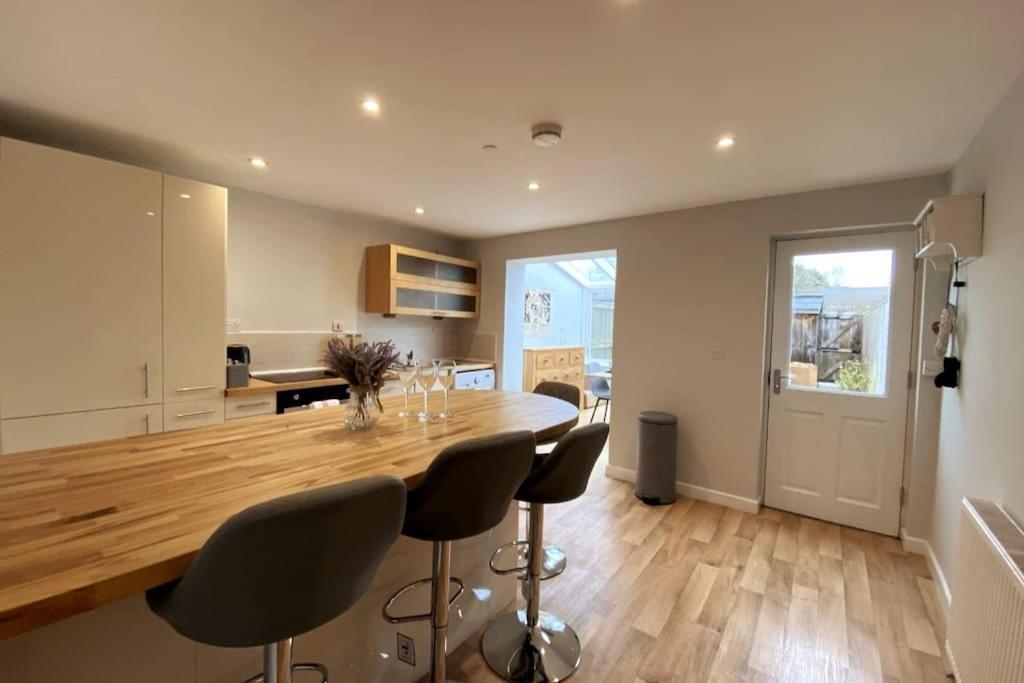 Holiday home 3bed House With Parking Short Walk To Centre Bath