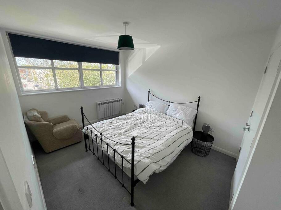 2 Bed Centre Flat *