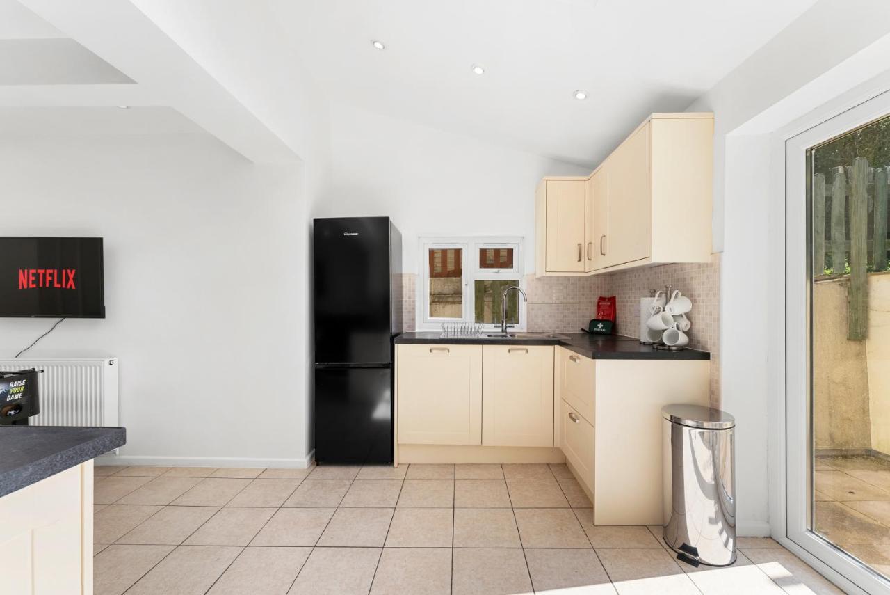 Apartment Boutique 4 Bed - Parking And Garden