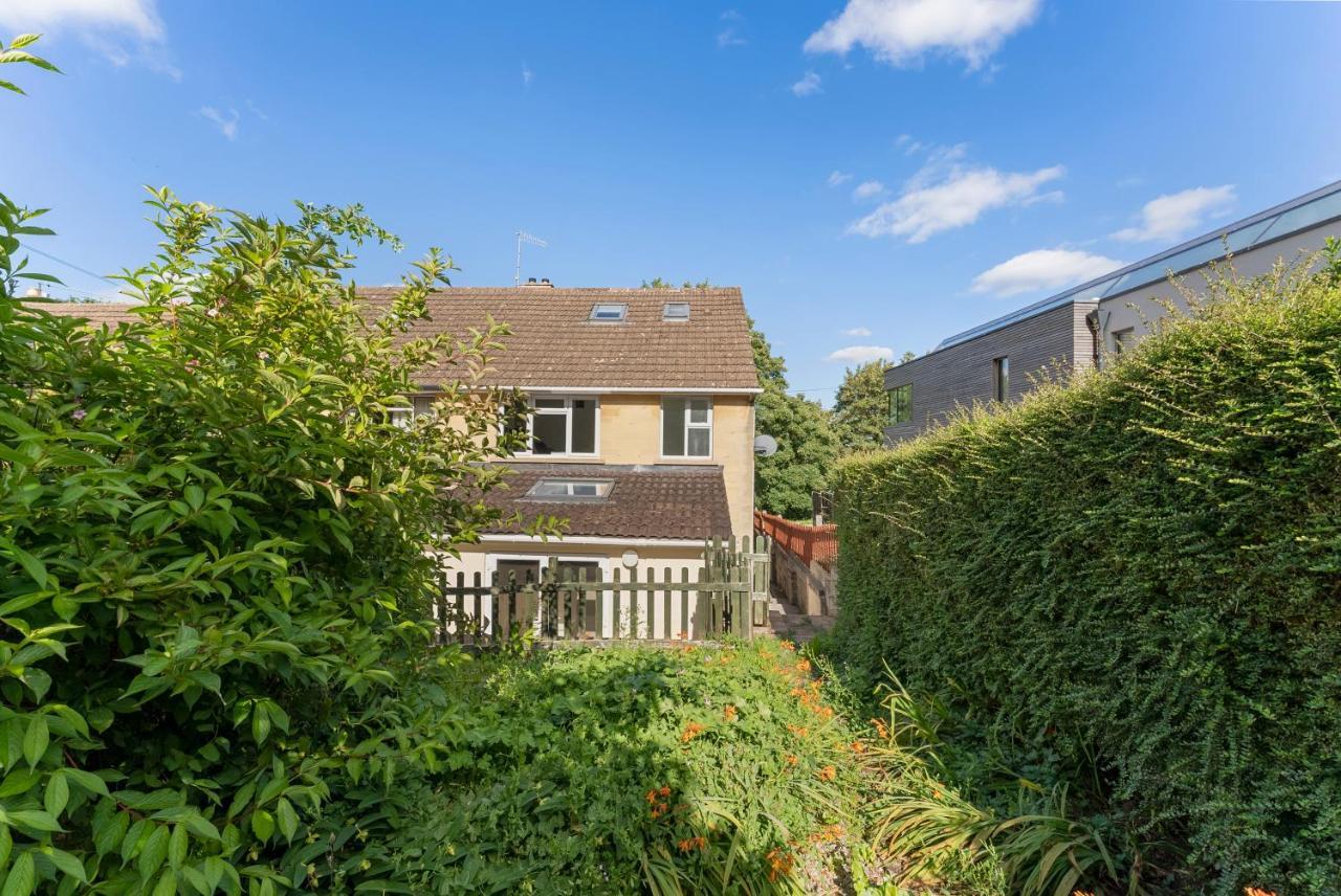 Boutique 4 Bed - Parking And Garden * Bath