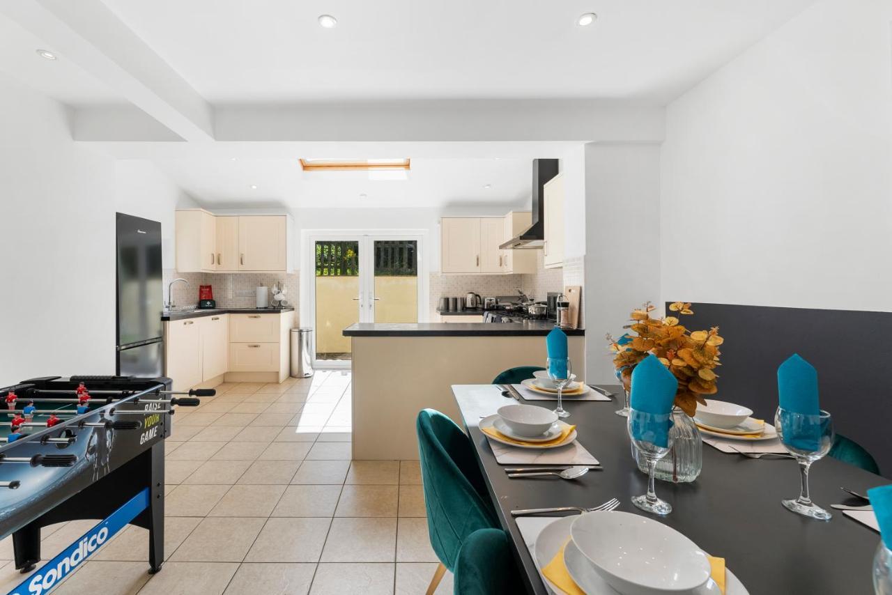 Boutique 4 Bed - Parking And Garden *