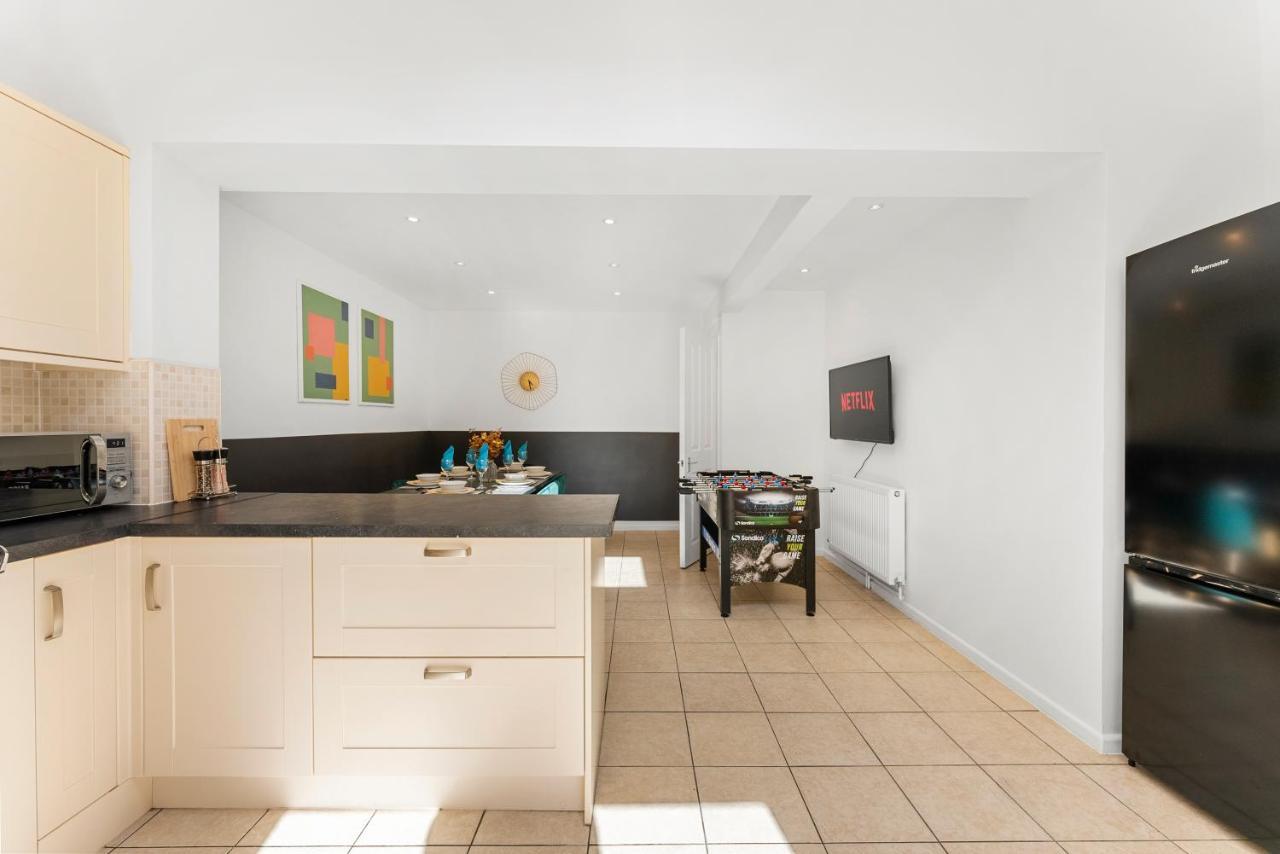 Boutique 4 Bed - Parking And Garden Bath