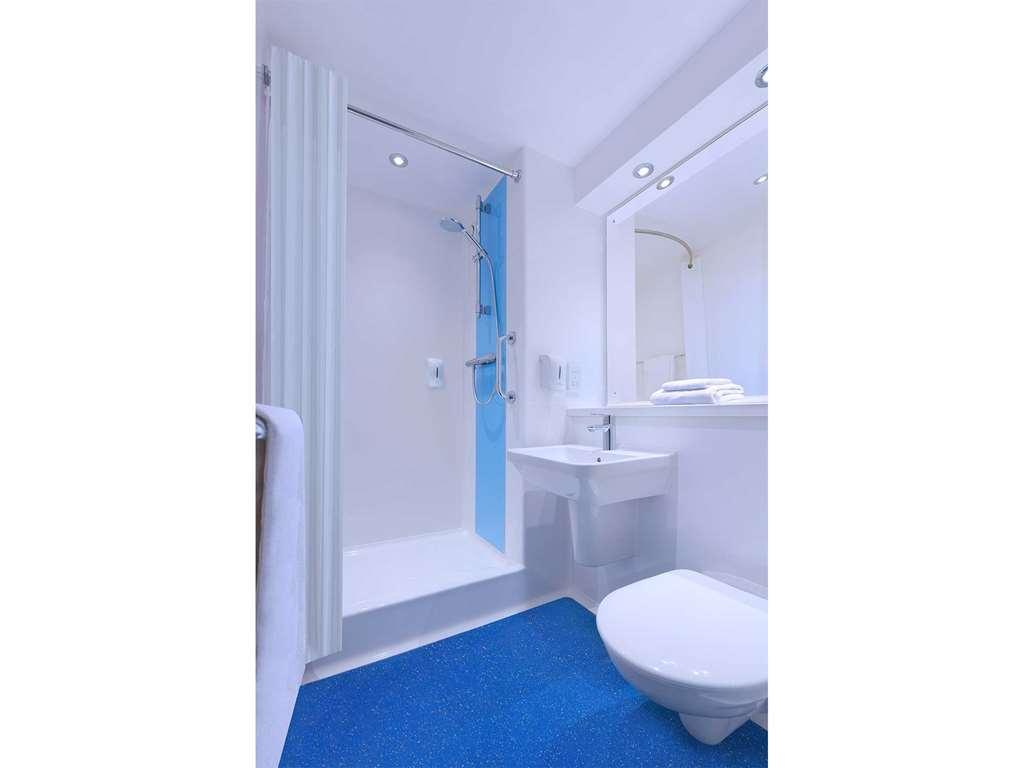 Travelodge Centre Hotel