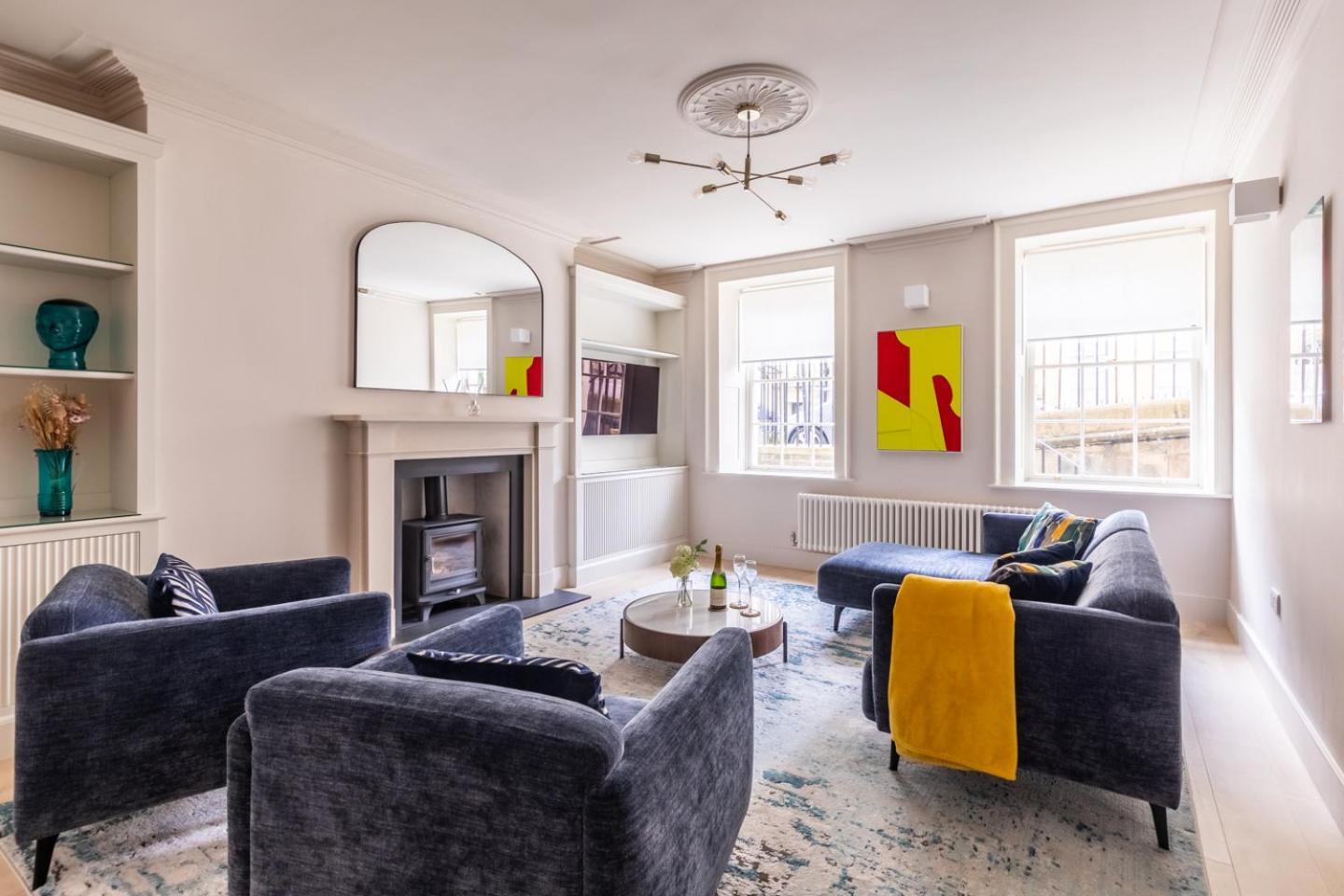Russell House Bath
