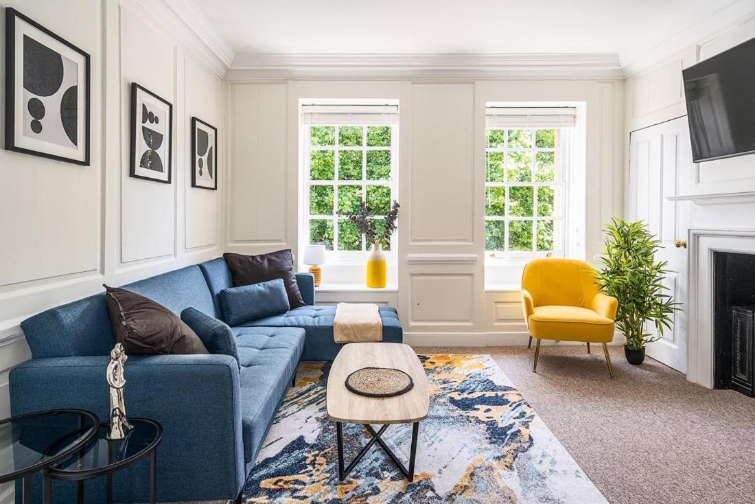 Apartment Stunning 3 Bedroom Period Centre Bath