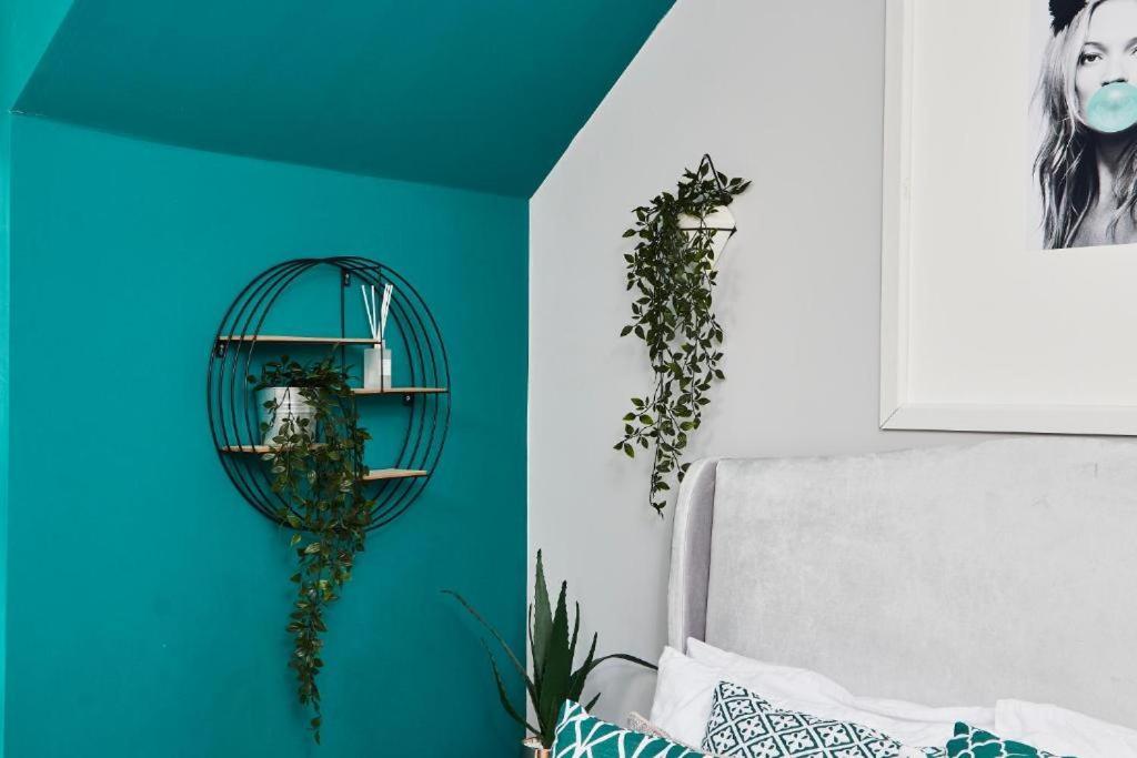 Apartment The Collection - Moss X Monroe Suite!