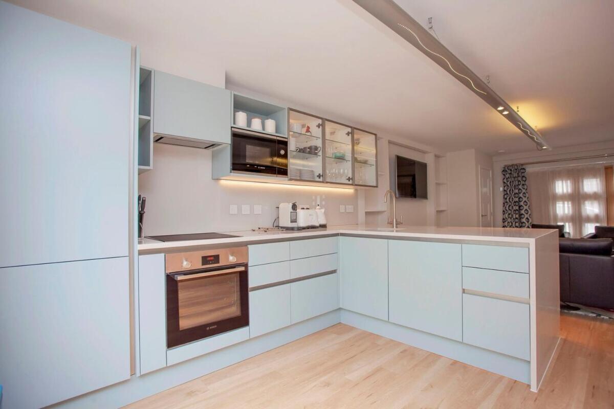 Holiday home ※ Spacious Georgian Coach House & With Parking *