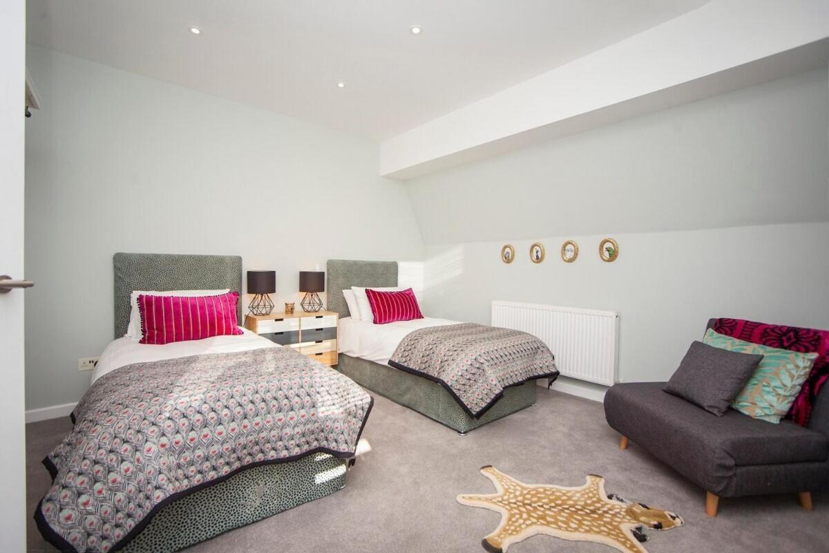 ※ Spacious Georgian Coach House & With Parking Holiday home *