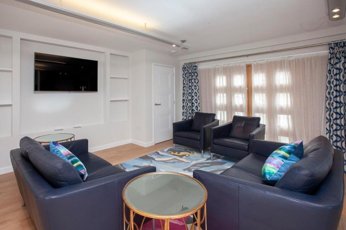 ※ Spacious Georgian Coach House & With Parking Holiday home