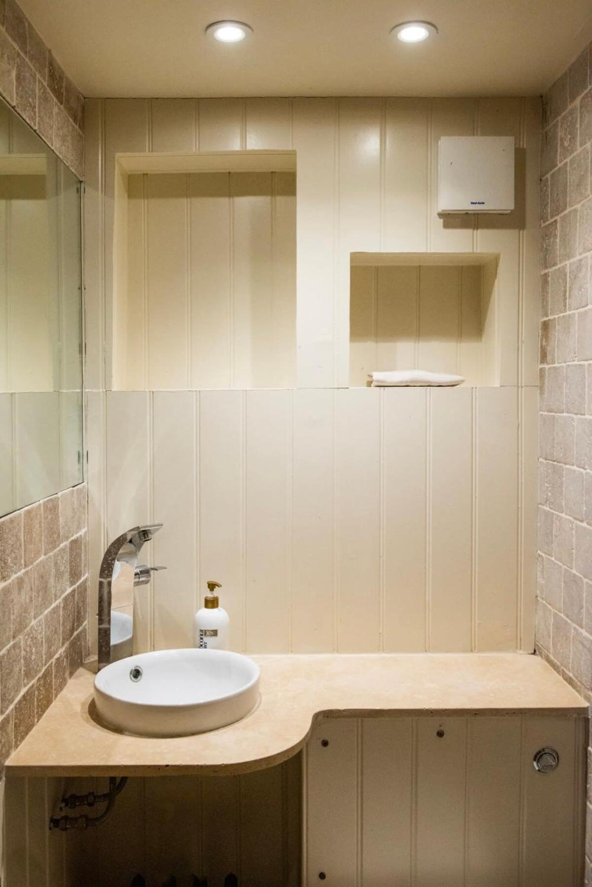Seven Acres With Parking Holiday home Bath