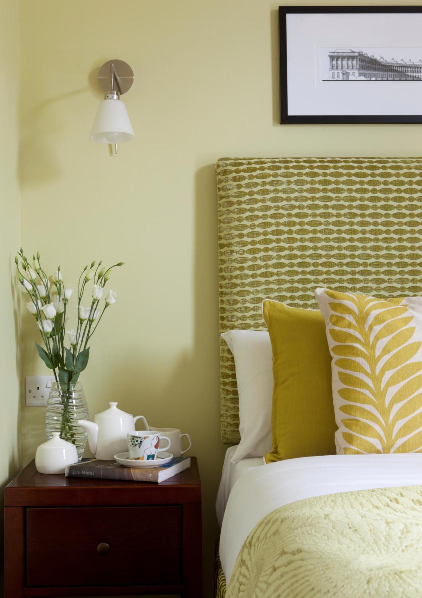Guest house 2 Crescent Gardens 4*