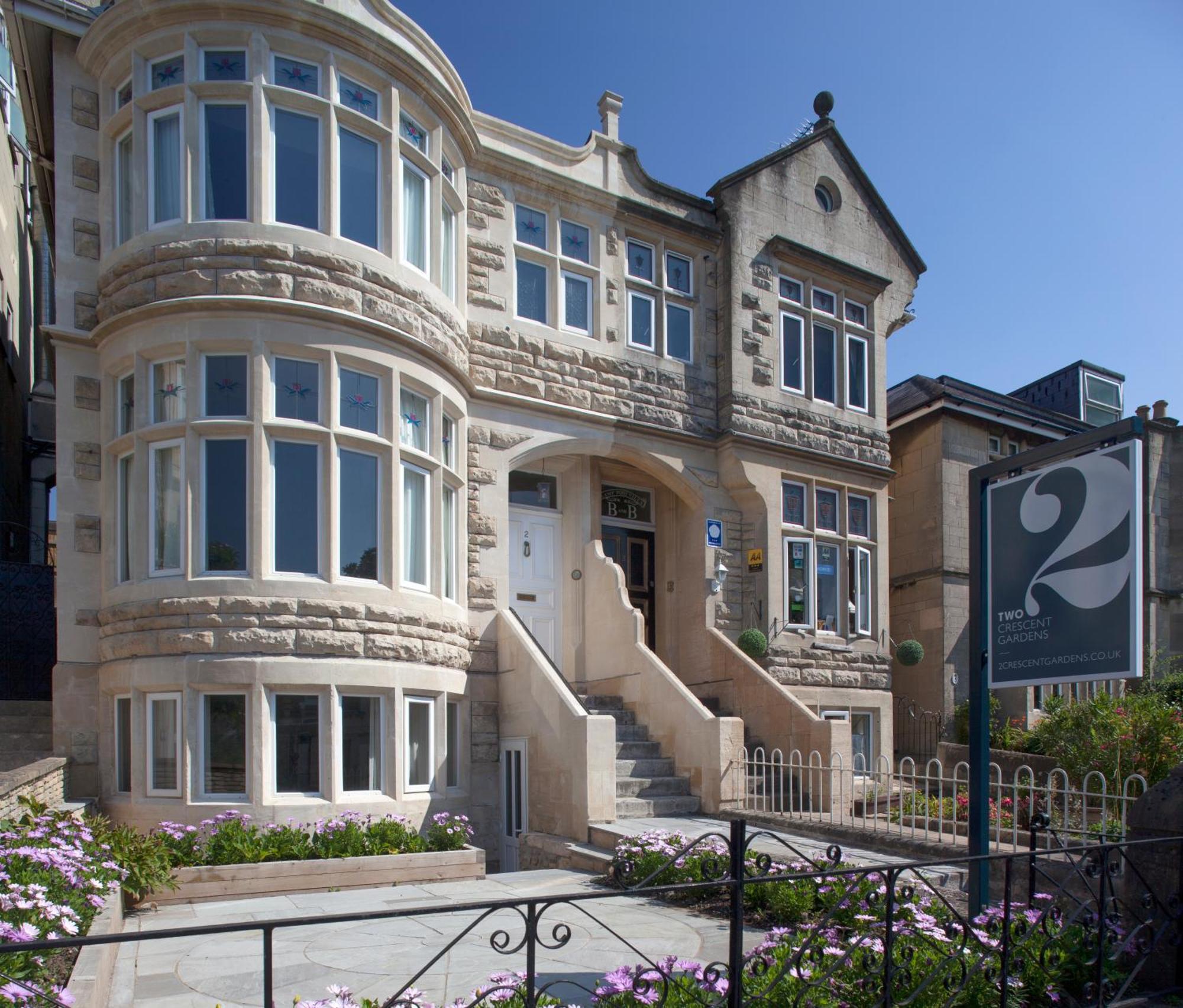 2 Crescent Gardens