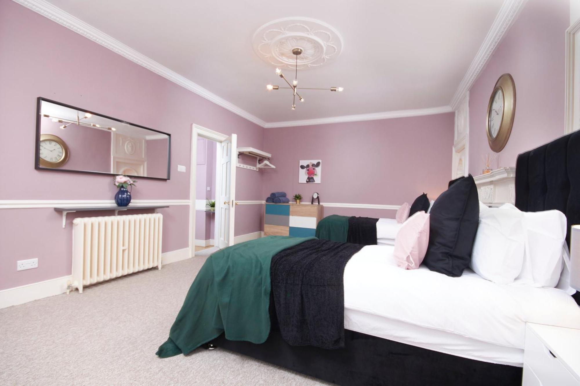 Beautiful 2bedroom 4 Actual Beds House With Wifi By Purestay Apartment