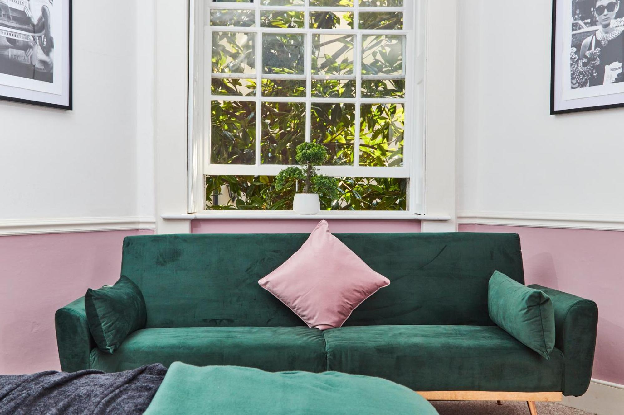Beautiful 2bedroom 4 Actual Beds House With Wifi By Purestay Apartment Bath