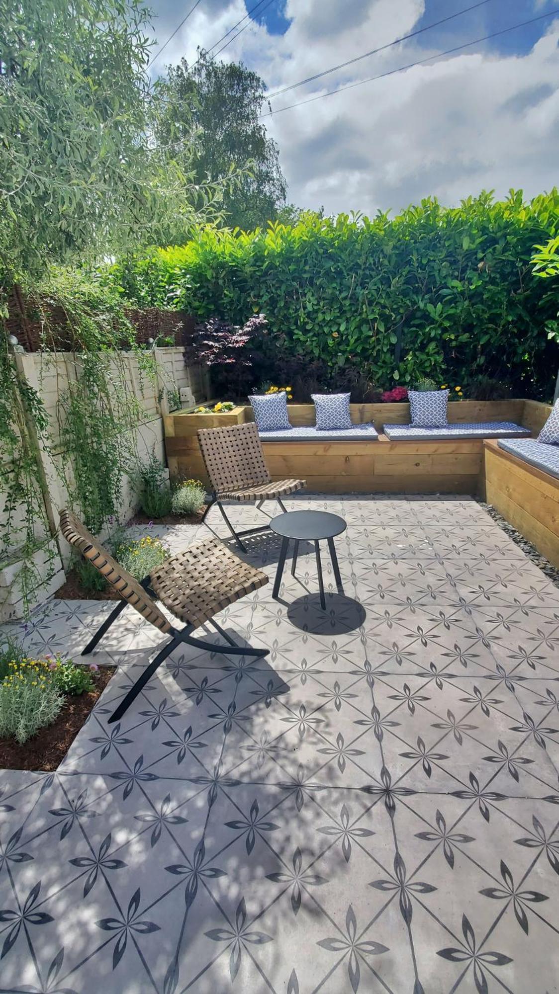 Two Bed House With Free Parking, Near Train St. *