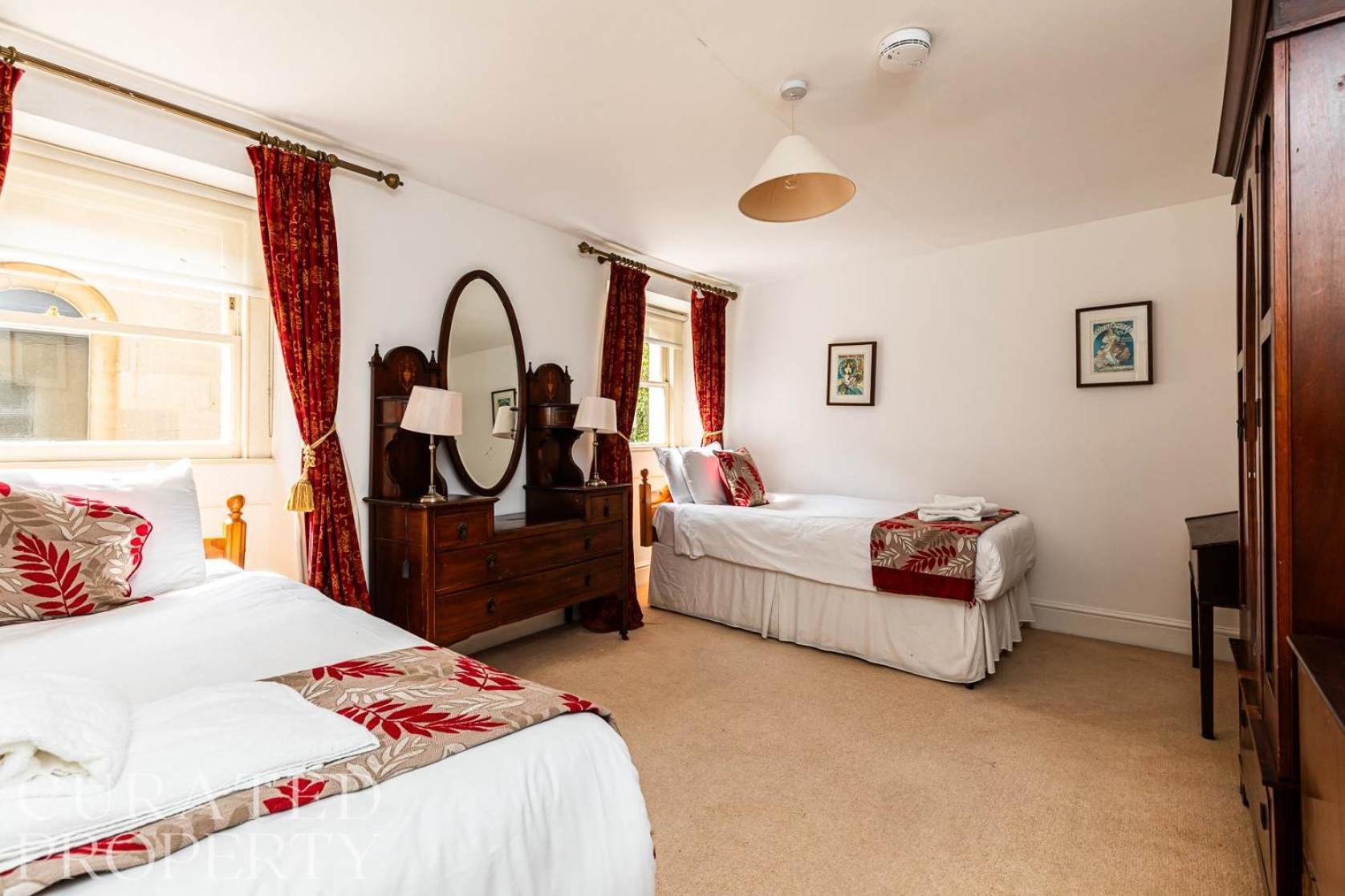 The Admirals House - & Free Parking Bath